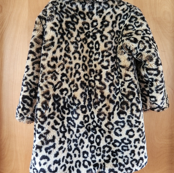 Girls Faux Fur Animal print coat SMALL - Picture 7 of 7